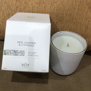 Voy Red Juniper & Cypress Candle